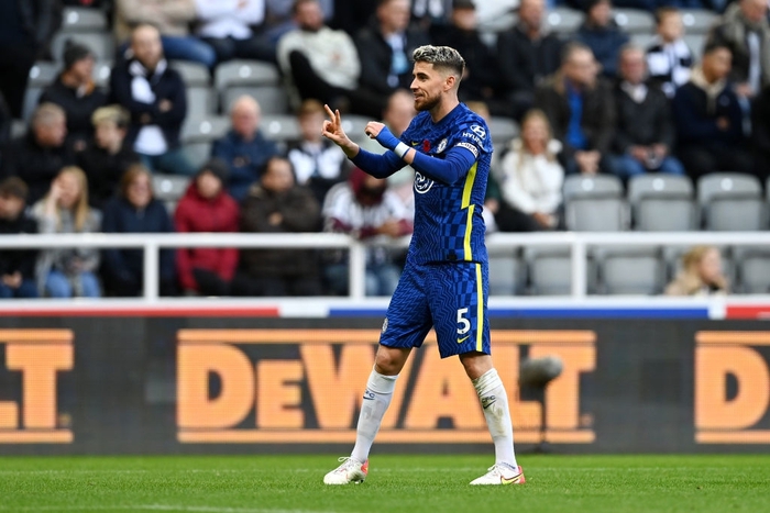 Hàng hậu vệ tỏa sáng giúp Chelsea đánh bại Newcastle để xây chắc ngôi đầu bảng - Ảnh 7.