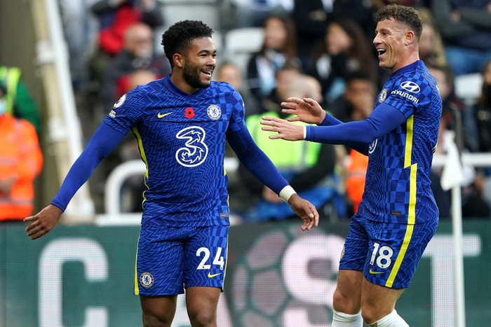 Hàng hậu vệ tỏa sáng giúp Chelsea đánh bại Newcastle để xây chắc ngôi đầu bảng - Ảnh 4.
