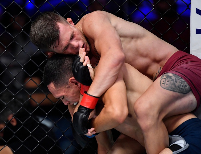 DWCS: 4 cái tên có hợp đồng từ UFC trong ngày xuất hiện chiến thắng bằng khóa siết chỉ sau 39 giây - Ảnh 3.