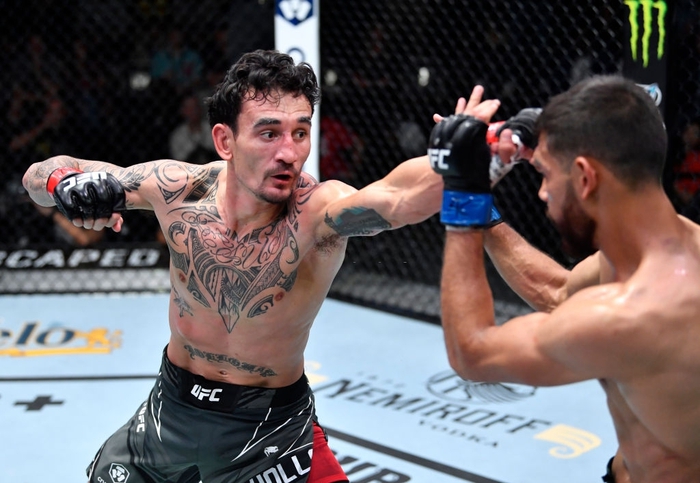 Max Holloway và suất tranh đai xứng đáng cùng nhà vô địch Alexander Volkanovski - Ảnh 1.