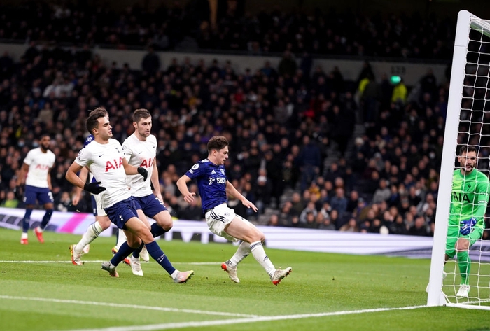 Antonio Conte có 3 điểm đầu tiên cùng Tottenham - Ảnh 4.