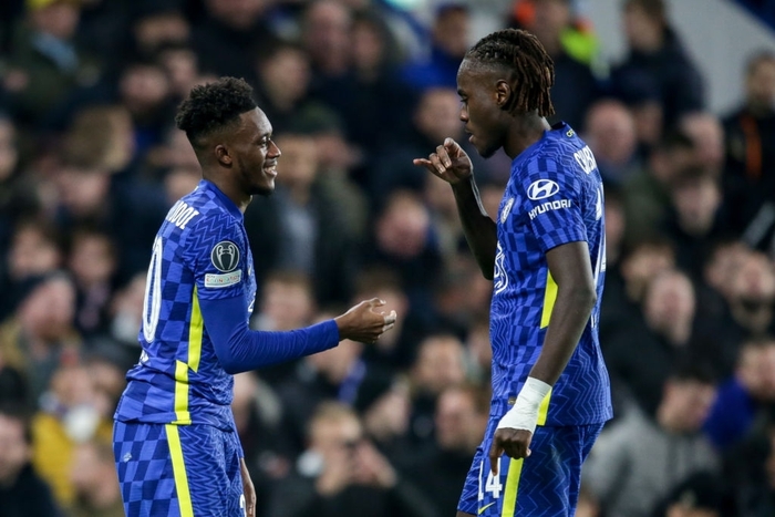 Odoi và Chalobah là hai trong số các ngôi sao "cây nhà lá vườn" của Chelsea