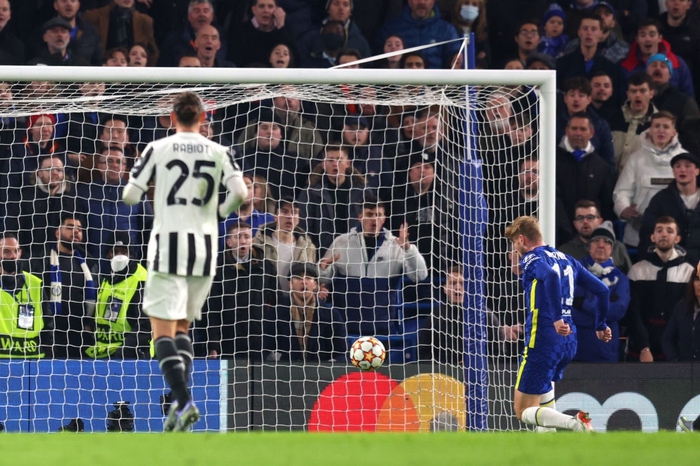 Ngôi sao "cây nhà lá vườn" tỏa sáng, Chelsea thắng dễ Juve để vào vòng loại trực tiếp - Ảnh 11.