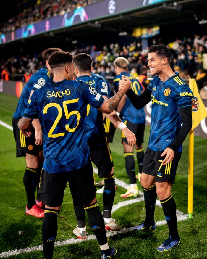 Ronaldo phối hợp tuyệt vời, góp công lớn vào bàn thắng 2-0 của MU - Ảnh 3.