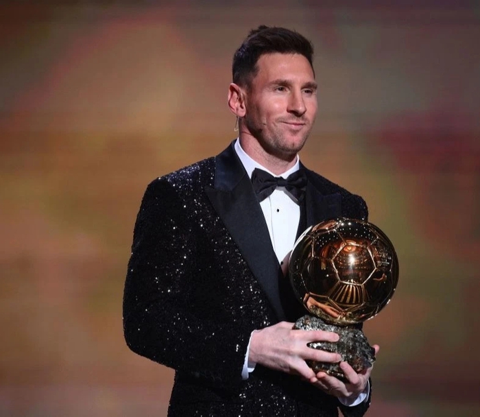 Messi trở thành cầu thủ PSG đầu tiên trong lịch sử giành Quả bóng Vàng - Ảnh 3.