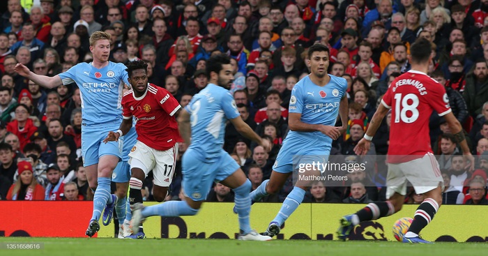 Man City "nghiền nát" MU trong trận derby Manchester tẻ nhạt - Ảnh 6.