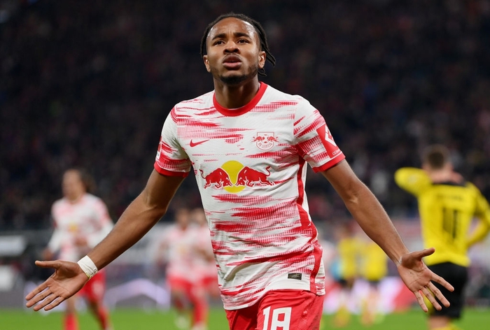 Nkunku mở tỉ số cho Leipzig trước Dortmund