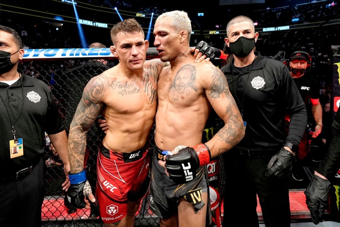 Charles Oliveira dõng dạc tuyên bố sau chiến thắng trước Dustin Poirier: Tôi chính là nhà vô địch thế giới - Ảnh 2.