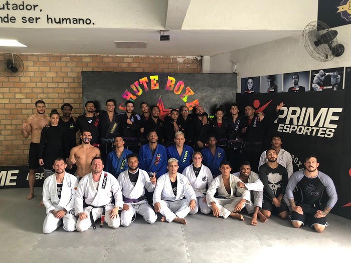 Charles Oliveira và thất bại đầu đời trong phòng tập - Ảnh 2.
