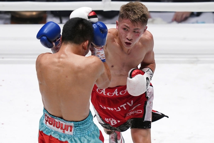 "Quái vật" Naoya Inoue hạ gọn đối thủ sau 8 hiệp, bảo vệ thành công hai đai vô địch thế giới - Ảnh 2.
