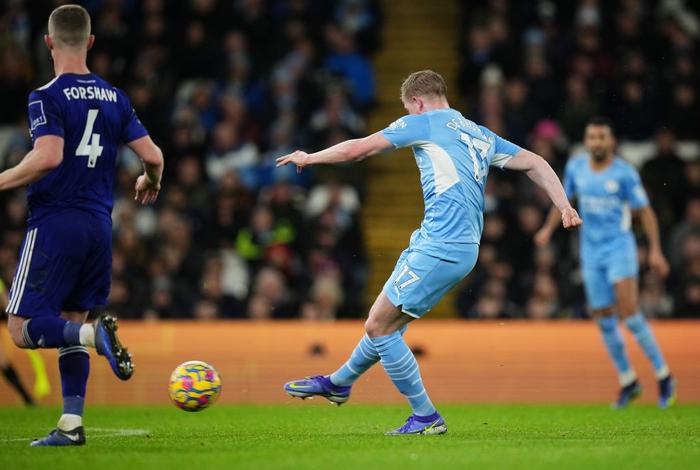 Chơi thăng hoa, Man City đè bẹp Leeds ngay trên sân nhà với 7 bàn thắng - Ảnh 4.