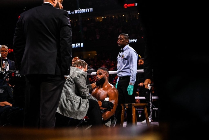 Tyron Woodley tiếp tục đấu quyền Anh bất chấp bị Jake Paul hạ KO, muốn chơi 4 trận trong năm 2022 - Ảnh 4.