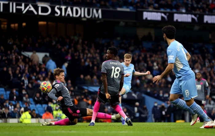 Man City và Leicester cống hiến "mưa bàn thắng" ngày Boxing Day - Ảnh 2.