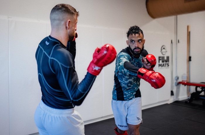 Rob Font và thời cơ không thể bỏ lỡ khi chạm trán Jose Aldo - Ảnh 1.