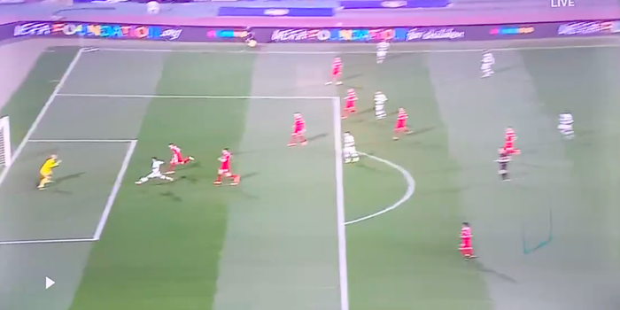 Ronaldo nổi điên với trọng tài, ném băng đội trưởng và tự rời khỏi trận đấu vì bàn thắng hợp lệ bị từ chối - Ảnh 8.