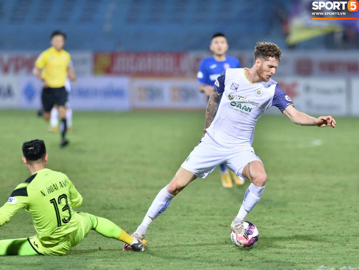 Quang Hải tỏa sáng, Hà Nội FC thắng đậm 4-0 Than Quảng Ninh trên sân nhà Hàng Đẫy - Ảnh 2.