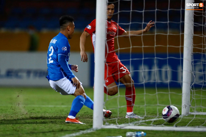 Viettel 2-0 Than Quảng Ninh: Đội chủ nhà nhân đôi cách biệt - Ảnh 1.