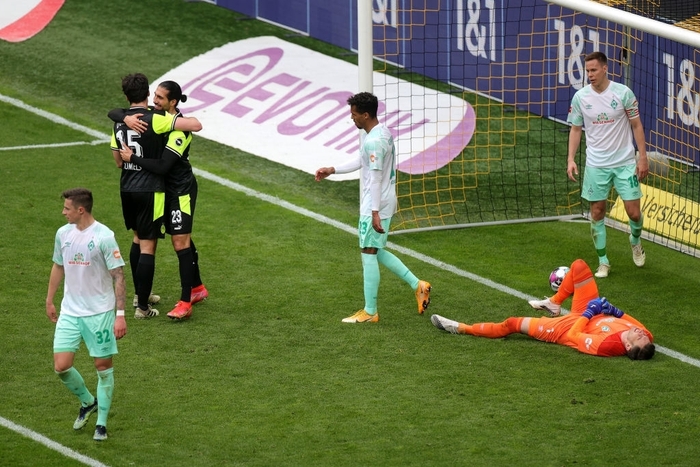 Haaland lập cú đúp, Dortmund dễ dàng "làm gỏi" Werder Bremen ngay trên sân nhà Signal Iduna Park - Ảnh 8.