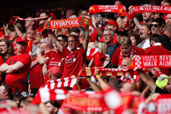 Biến căng ở Liverpool: Fan gỡ bỏ tất cả biểu ngữ và cờ để phản đối Super League - Ảnh 8.