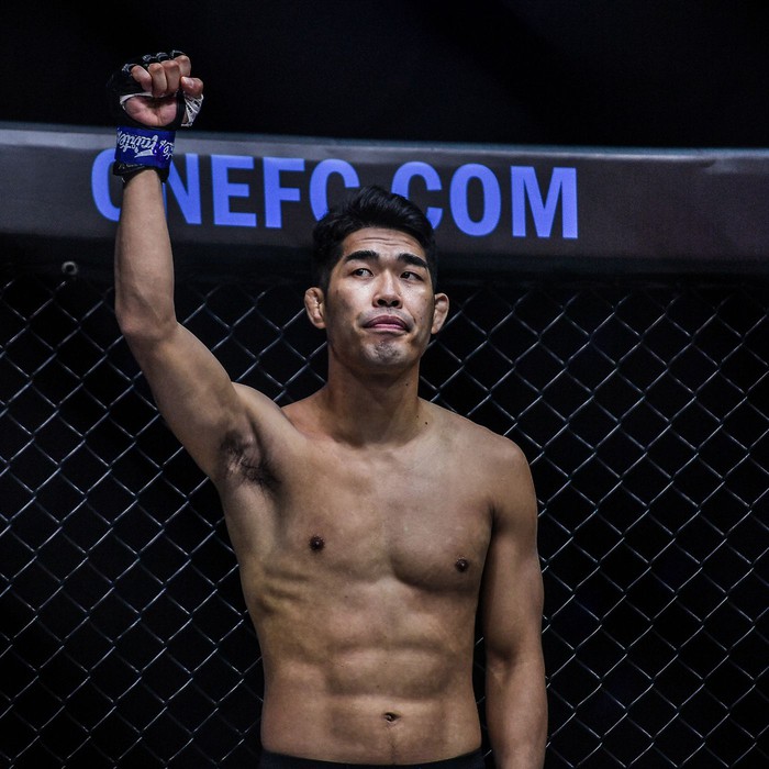 "Sống sót" sau cú đánh ngã, Eddie Alvarez vẫn không tránh khỏi thất bại tại ONE  - Ảnh 2.