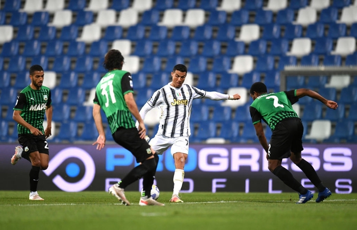 Ronaldo nổ súng, Juventus chật vật đua top 4 - Ảnh 6.