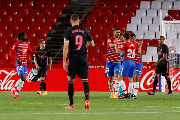 Đè bẹp Granada, Real Madrid phả hơi nóng vào cuộc đua vô địch La Liga - Ảnh 5.