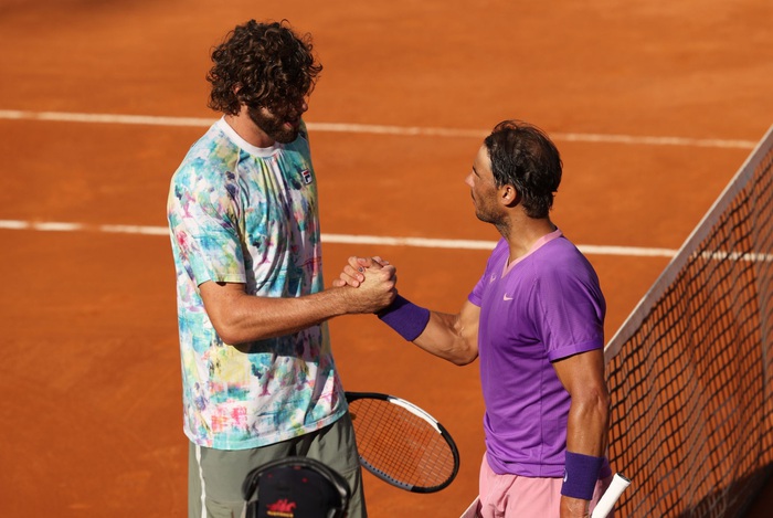 Djokovic thắng liên tiếp hai trận trong ít giờ để đấu Nadal tại chung kết Rome Masters - Ảnh 9.