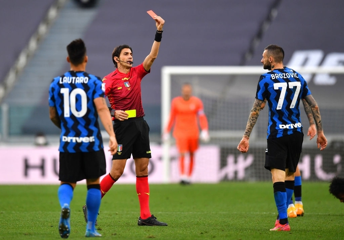 Juventus thắng sát nút Inter trong trận đấu điên rồ với 3 quả penalty và 2 thẻ đỏ - Ảnh 7.