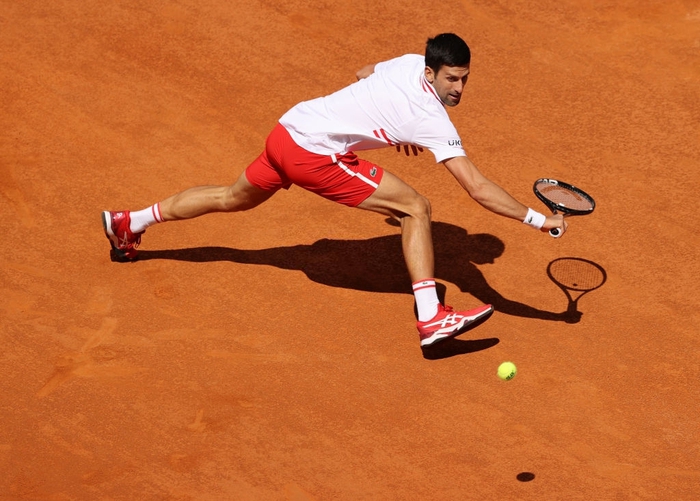 Djokovic thắng liên tiếp hai trận trong ít giờ để đấu Nadal tại chung kết Rome Masters - Ảnh 4.