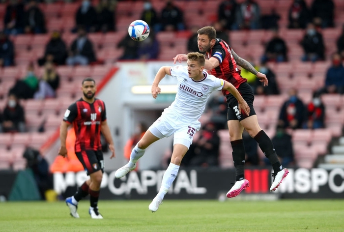 Bournemouth tiến gần tấm vé thăng hạng sau chiến thắng tại bán kết play-off - Ảnh 2.