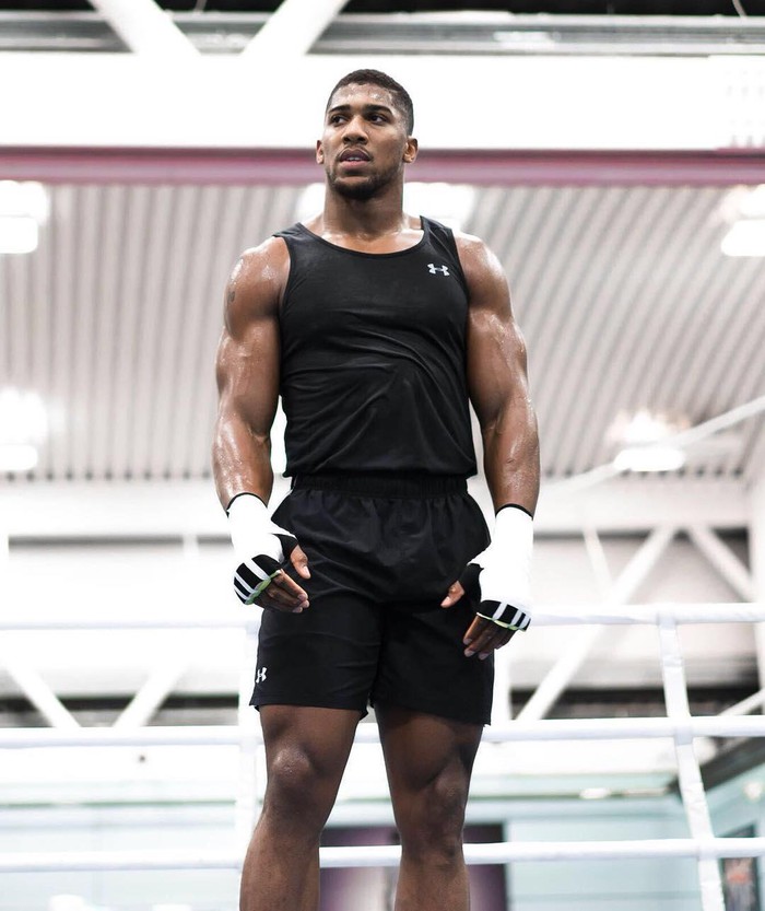 Tự truyện của Anthony Joshua: Đừng sợ thất bại, hãy chuẩn bị cho kịch bản xấu nhất - Ảnh 3.