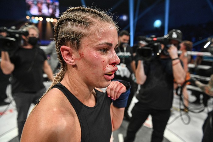 Ông xã võ sĩ thừa nhận "không muốn nhìn" Paige VanZant tranh tài tại giải quyền Anh tay trần - Ảnh 2.