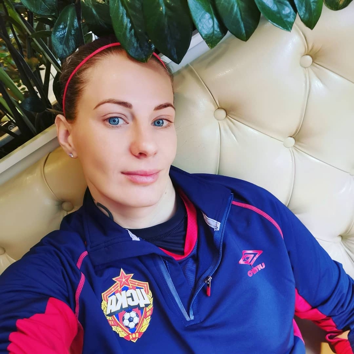 Nữ tuyển thủ Nga tiết lộ: "Cầu thủ nữ dễ làm 'chuyện ấy' trước trận hơn đồng nghiệp nam" - Ảnh 1.