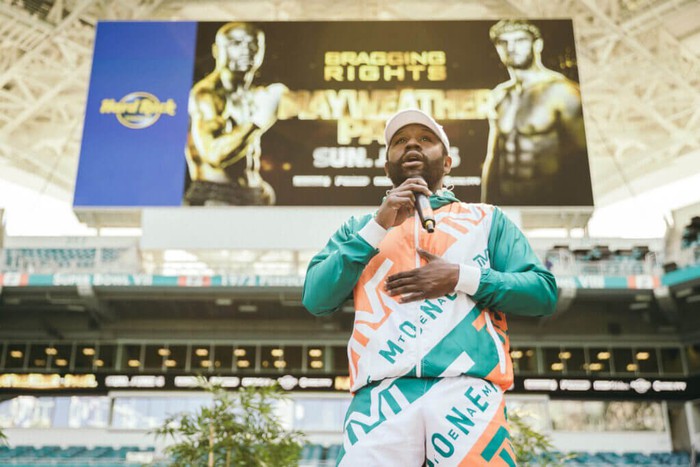Floyd Mayweather và lý do ẩn sau cơn thịnh nộ nhằm vào Jake Paul - Ảnh 4.