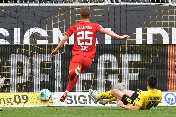 Đánh bại Leipzig 3-2, Borussia Dortmund giúp Bayern Munich "đóng hòm" Bundesliga - Ảnh 6.
