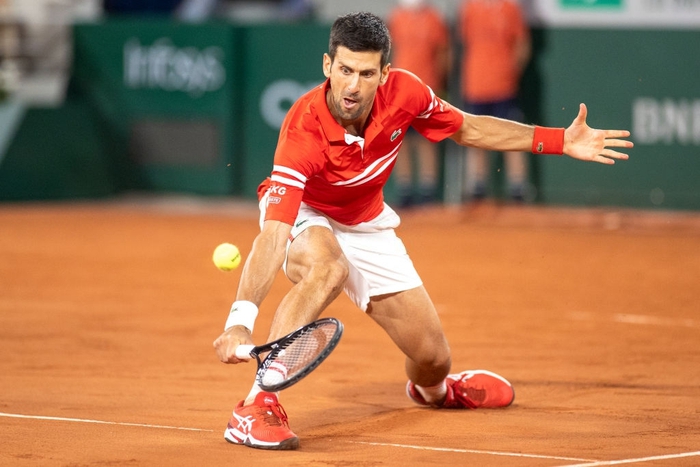 Djokovic đổ máu để đại chiến Nadal tại bán kết Roland Garros - Ảnh 3.