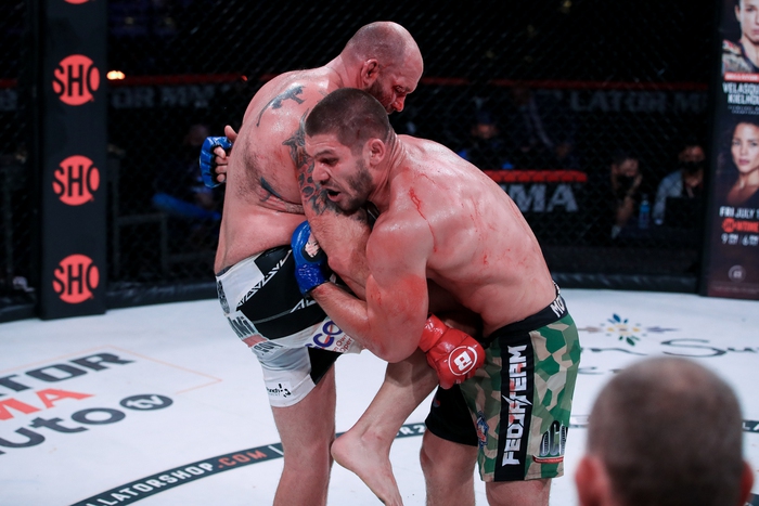 Valentin Moldavsky đánh bại Timothy Johnson trong trận đại chiến, giành về chiếc đai lịch sử của Bellator - Ảnh 5.