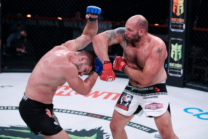 Valentin Moldavsky đánh bại Timothy Johnson trong trận đại chiến, giành về chiếc đai lịch sử của Bellator - Ảnh 7.