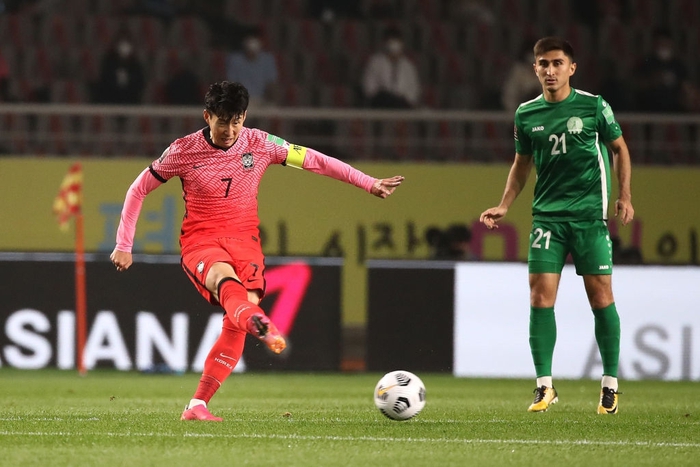 Son Heung-min "tịt ngòi", Hàn Quốc vẫn thắng đậm 5-0 ở vòng loại World Cup - Ảnh 3.