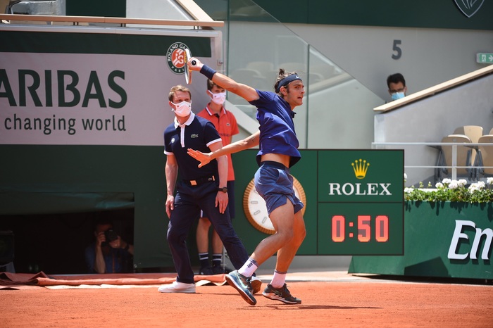 Djokovic thoát hiểm, Nadal thuyết phục đi tiếp ở vòng 4 Roland Garros - Ảnh 4.