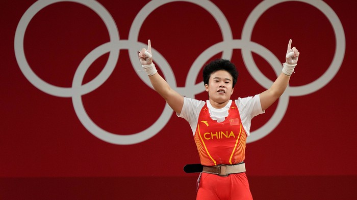 Netizen Trung Quốc nổi giận vì nhà vô địch Olympic bị truyền thông châu Âu chụp ảnh "xấu như ma" - Ảnh 3.