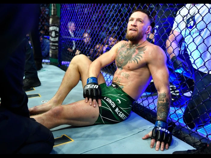 Conor McGregor thực sự đã đi quá giới hạn - Ảnh 3.