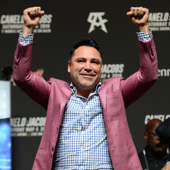 Oscar De La Hoya và sự thật đằng sau lời thách đấu cùng Canelo Alvarez - Ảnh 1.