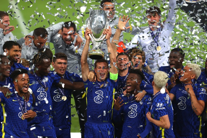Cầu thủ Chelsea tung hô thủ môn Kepa sau khi giành danh hiệu Siêu cúp Châu Âu - Ảnh 8.