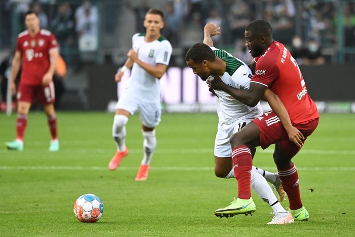 Lewandowski nổ súng, Bayern Munich chật vật cầm hòa Monchengladbach với tỷ số 1-1 - Ảnh 1.