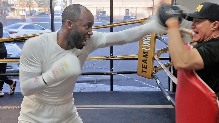 Gặp Yordenis Ugas là kèo đấu "phần thưởng thấp, rủi ro cao" cho Manny Pacquiao - Ảnh 2.