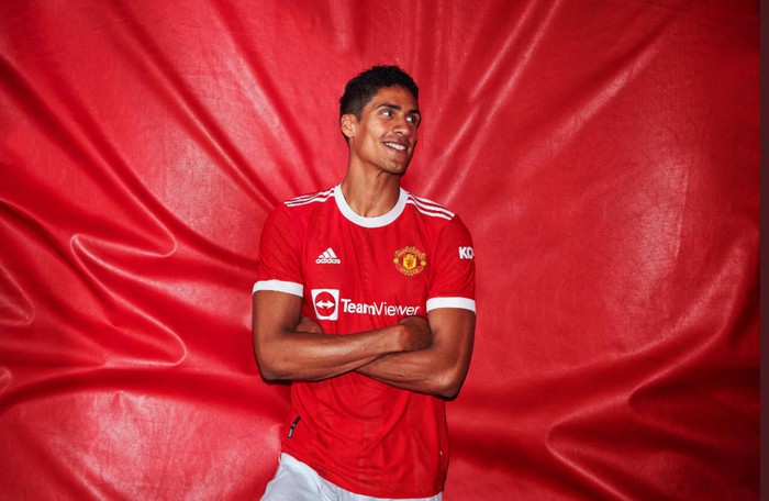 Những hình ảnh đầu tiên của Raphael Varane trong màu áo Manchester United - Ảnh 3.