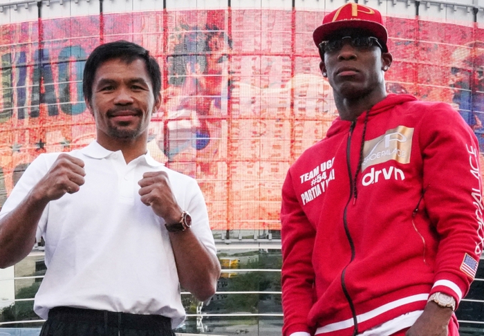 Manny Pacquiao lần đầu chạm mặt Yordenis Ugas: Lộ rõ sự chênh lệch về thể hình - Ảnh 1.