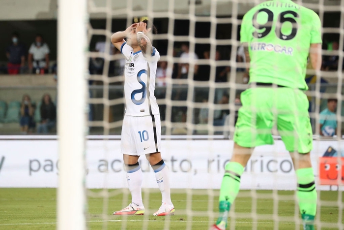 Inter xuất sắc lội ngược dòng đánh bại Verona với tỷ số 3-1 - Ảnh 1.