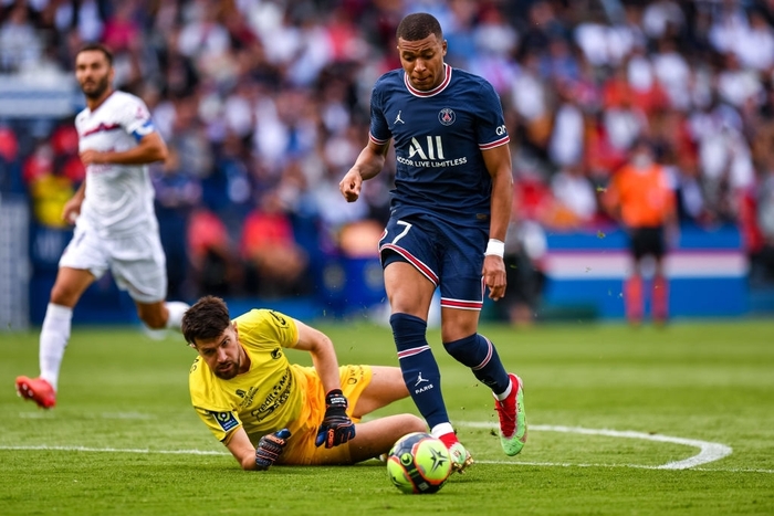 Cựu sao MU tỏa sáng, PSG giải mã hiện tượng Clermont bằng cơn mưa bàn thắng - Ảnh 6.